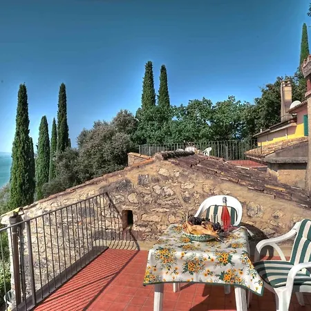La Limonaia Garda, Extraordinary Silent Position, Great View 度假居 *