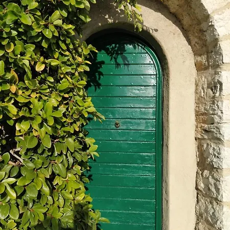 La Limonaia Garda, Extraordinary Silent Position, Great View 度假居 加尔达